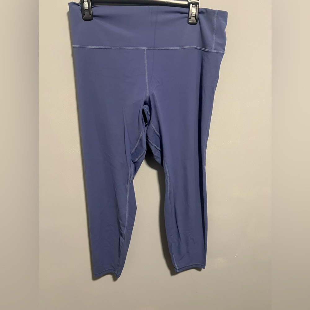 NWT- Patagonia women’s Maipo 7/8 athletic leggings. Size XXL - Picture 2 of 6